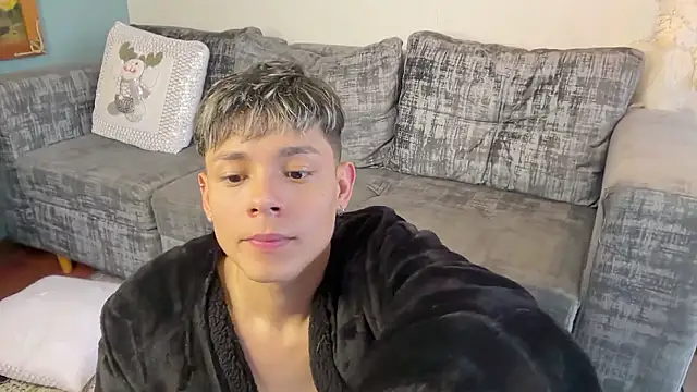 دردشة Andy_Belier23 الجنسية المباشرة