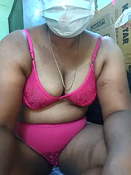 Tamilselviroja- 라이브 XXX 채팅