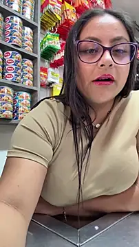 Angie_e élő XXX-chatje