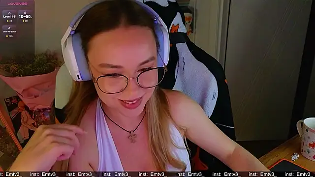 Emili1-: απευθείας συνομιλία ΧΧΧ