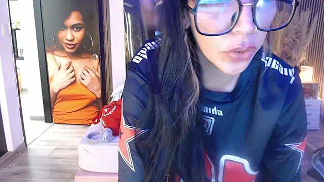 Онлайн чат XXX Sam_mansson66