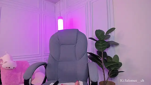 Salome__evans: онлайн-секс-чат