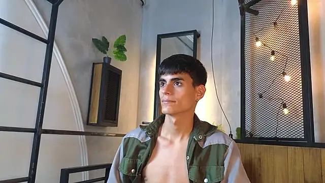 Dani_mc1 Adlı Modelin Canlı XXX Sohbeti