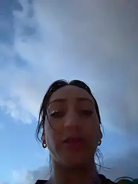 Ninabigtitied's Live XXX Chat