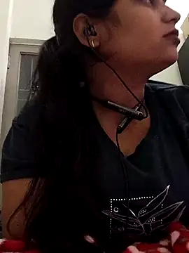 Hot-Pooja25 Webcam-Show