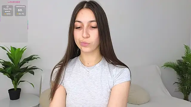 Онлайн чат XXX LeslieStein