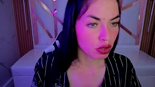 Chatroom XXX en direct de lilith_serpe_tp