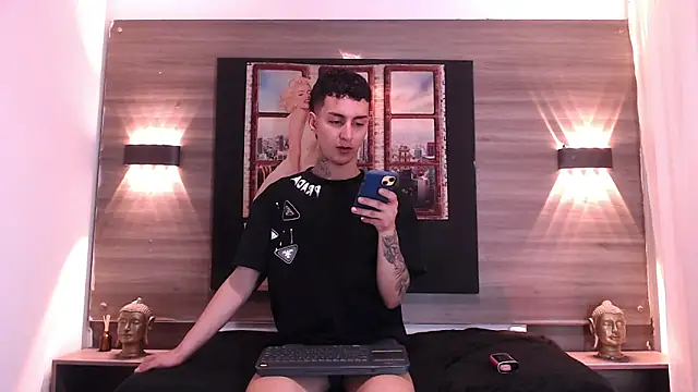 Angel_xxx's Webcam Show