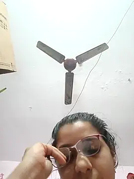 Czat XXX na żywo – thanusi_2