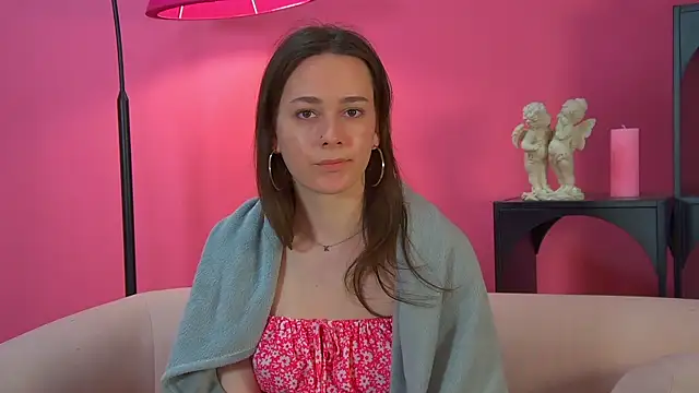 LilyLanes' Live XXX Chat