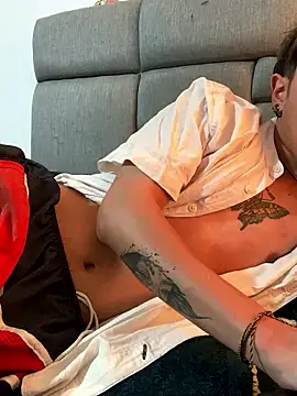 NaytonFreeman Adlı Modelin Canlı XXX Sohbeti