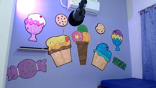 skinnykalitzo18's Live XXX Chat