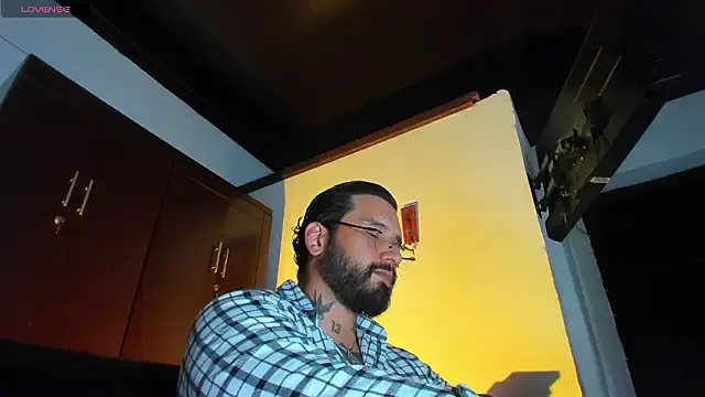 Pokazy przed kamerką – CamiloGray_