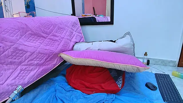 lorrayne_'s Live XXX Chat