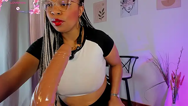 แชท XXX สดของ Lauraricci__