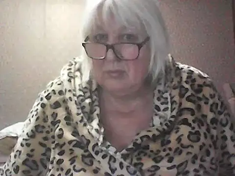 Alexia64231's Webcam Show