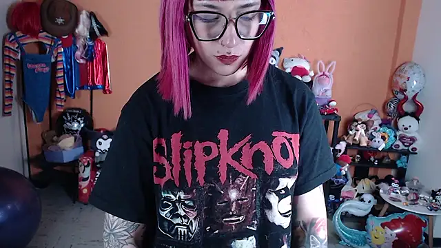 MissMiia2's Live XXX Chat