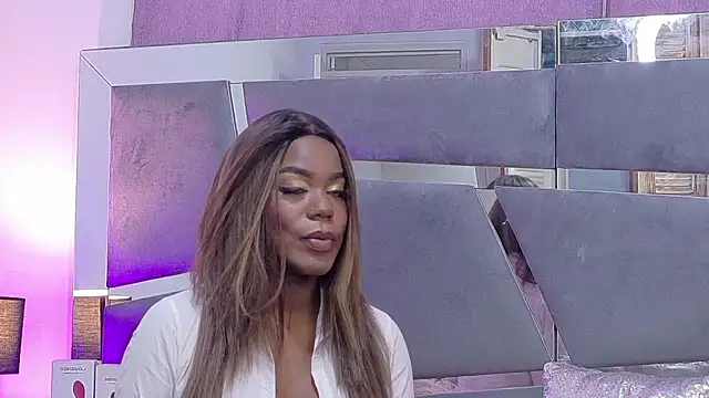 LorraiineJohnson Live XXX-Chat