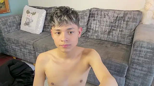 Andy_Belier23: онлайн-секс-чат