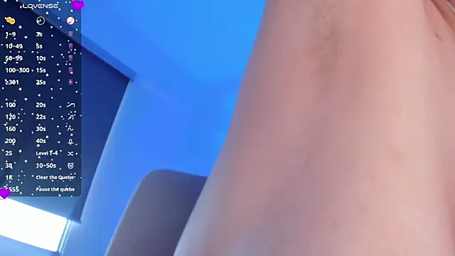 laura-hills18 élő XXX-chatje