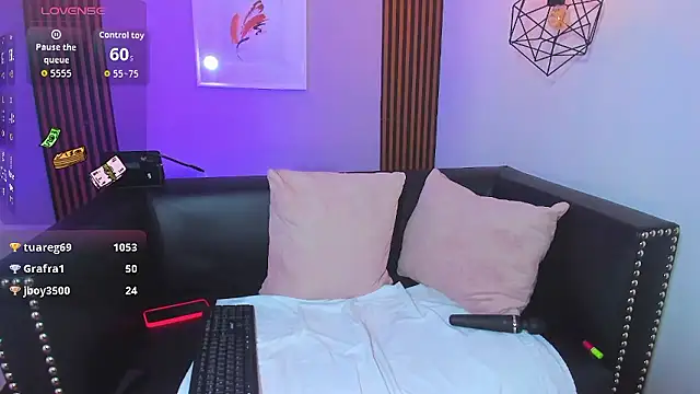 Nahiajhonson_のライブXXXチャット