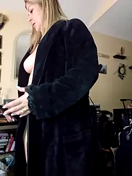 NikkiBlisss' Webcam Show