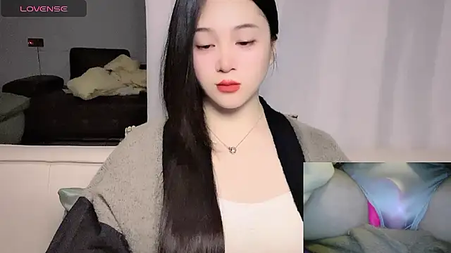 woaiqinqin Chat XXX live