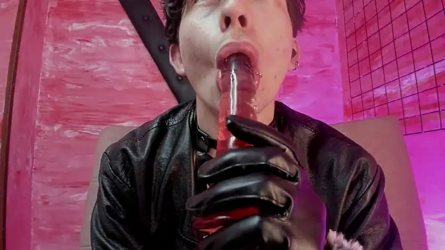 Eliot_X's Live XXX Chat