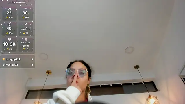 Hanna_Cornee_ 现场XXX聊天