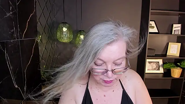 NataliMellow: онлайн-секс-чат