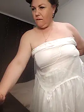 EllaLove2277's Live XXX Chat