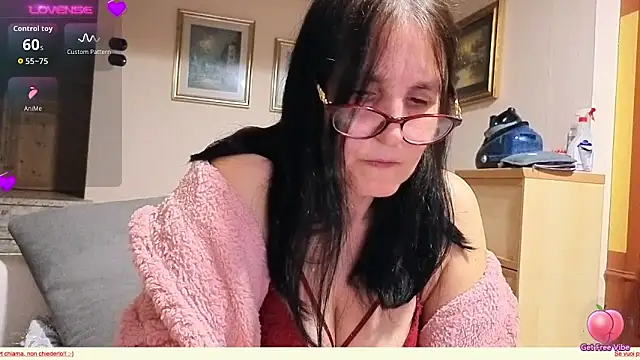 sexidolcemilf's Live XXX Chat