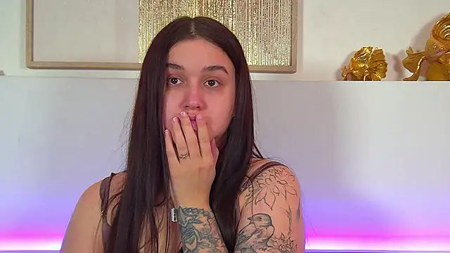 ChristinaMilton Adlı Modelin Canlı XXX Sohbeti