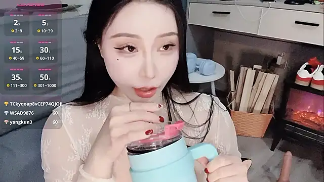 Caicai-a 网络视讯表演