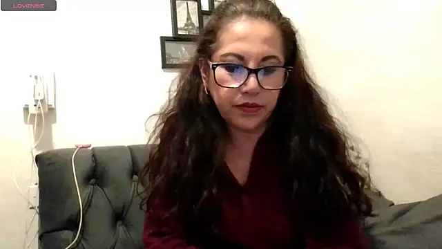 MirandaLatinaLovely's Webcam Show