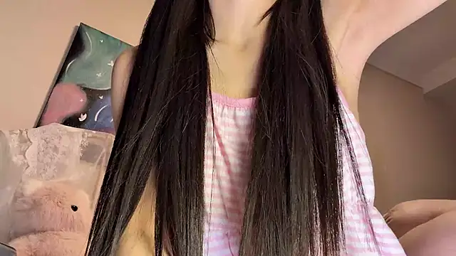 kiraa-0051's Live XXX Chat