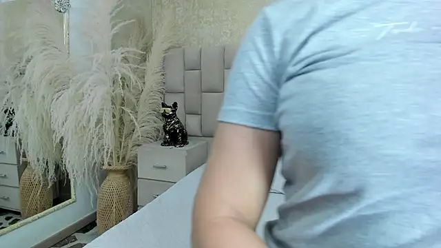 cloesummerr_'s Live XXX Chat