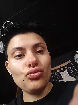 girl_intense444 라이브 XXX 채팅