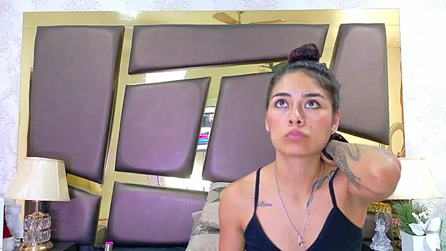 NicoleEsposito's Live XXX Chat