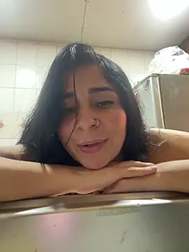 Meganmilk1 élő XXX-chatje