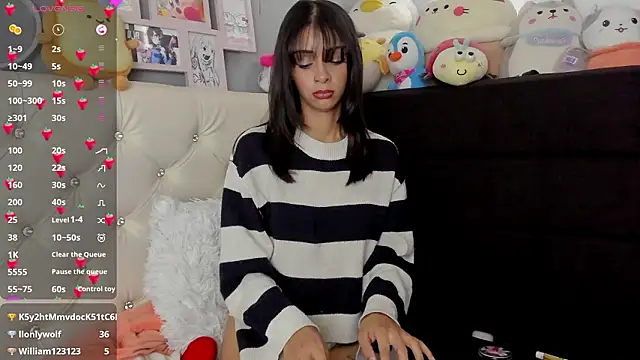 Yuni_kim élő XXX-chatje