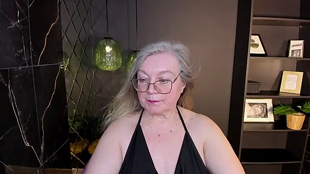 NataliMellow's Live XXX Chat