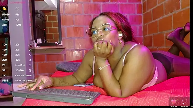 beatziedreams' Live XXX Chat