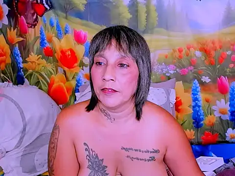 indianroxy élő XXX-chatje