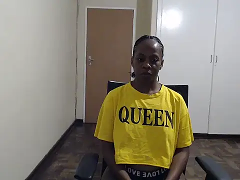 XXX chat uživo modela QUEENMANDYY