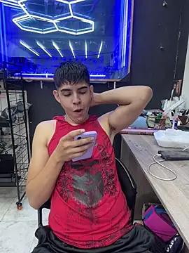 Johan_stick লাইভ XXX চ্যাট