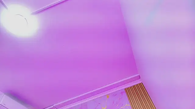 AprillRoss' Live XXX Chat