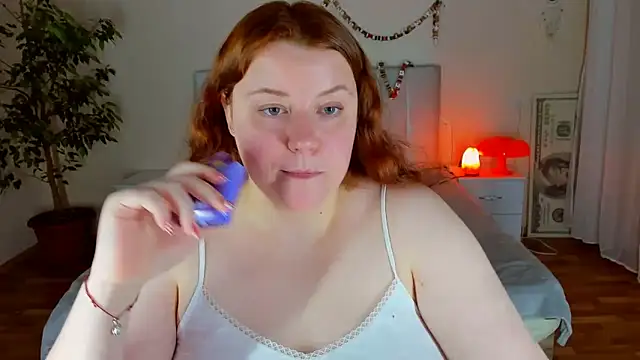 Chatroom XXX en direct de PolinaSalvatore