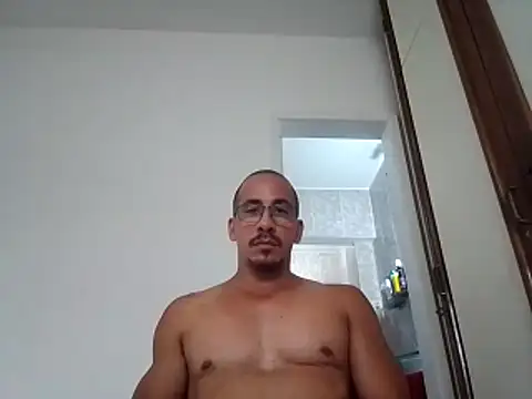 AndresBrazil 即時 XXX 聊天