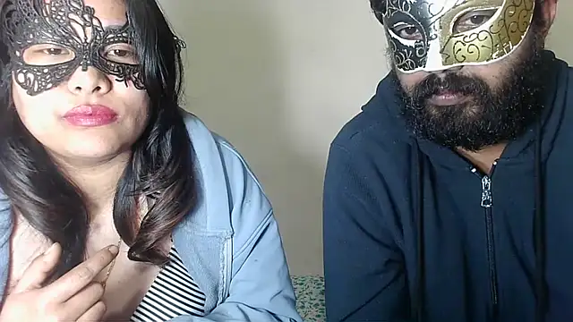 Chatroom XXX en direct de Cutehornycouples